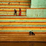9-2004-Varanasi-Hindistan-3-696×453